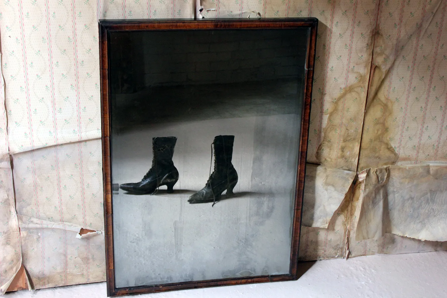 A George III Period Walnut Cushion Framed Rectangular Wall Mirror c.1800