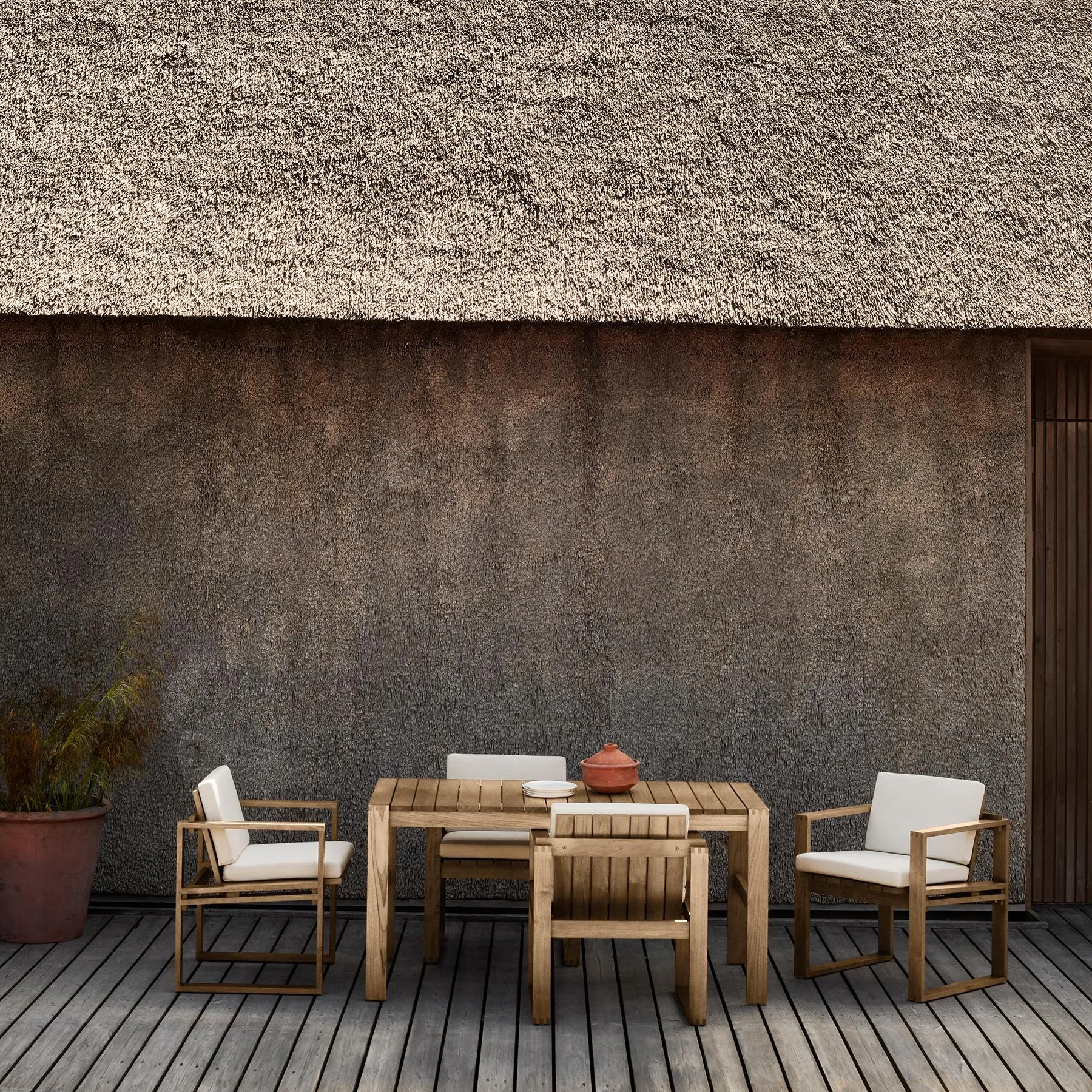 Carl Hansen & Son BK15 Garden Dining Table