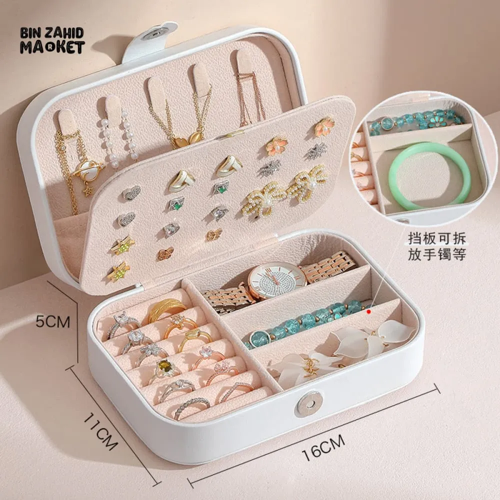 FAUX LEATHER JEWELRY ORGANIZER