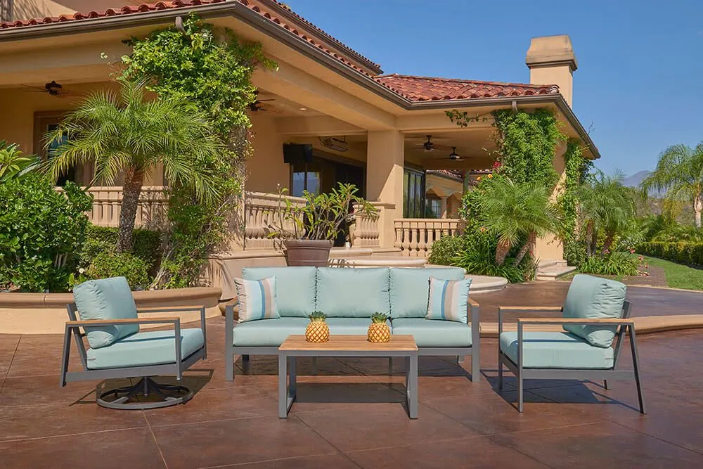 Huntington Lounge Chair