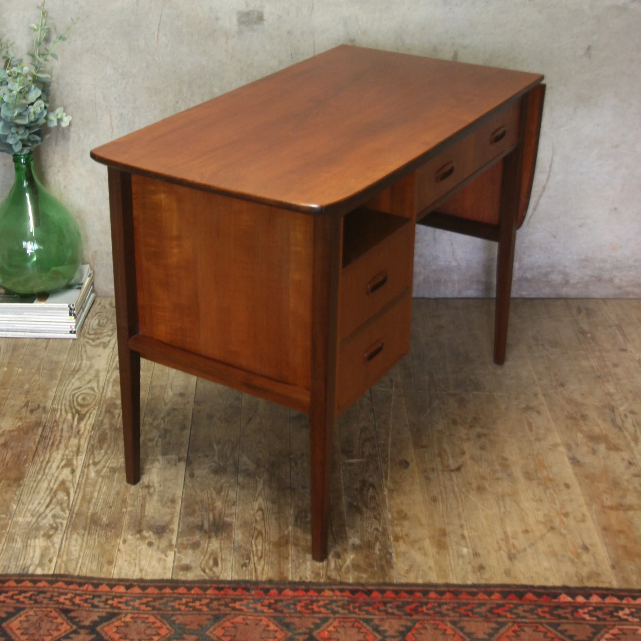 Mid Century Teak Extending Desk - 1004a