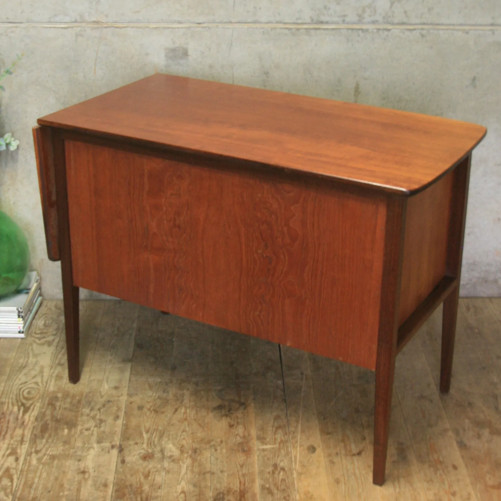 Mid Century Teak Extending Desk - 1004a
