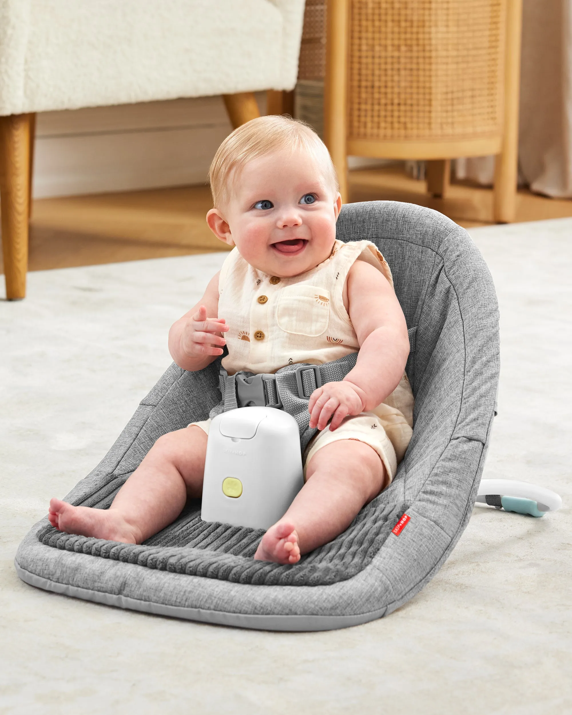 Skip Hop Silver Lining Cloud Upright Activity Floor Seat