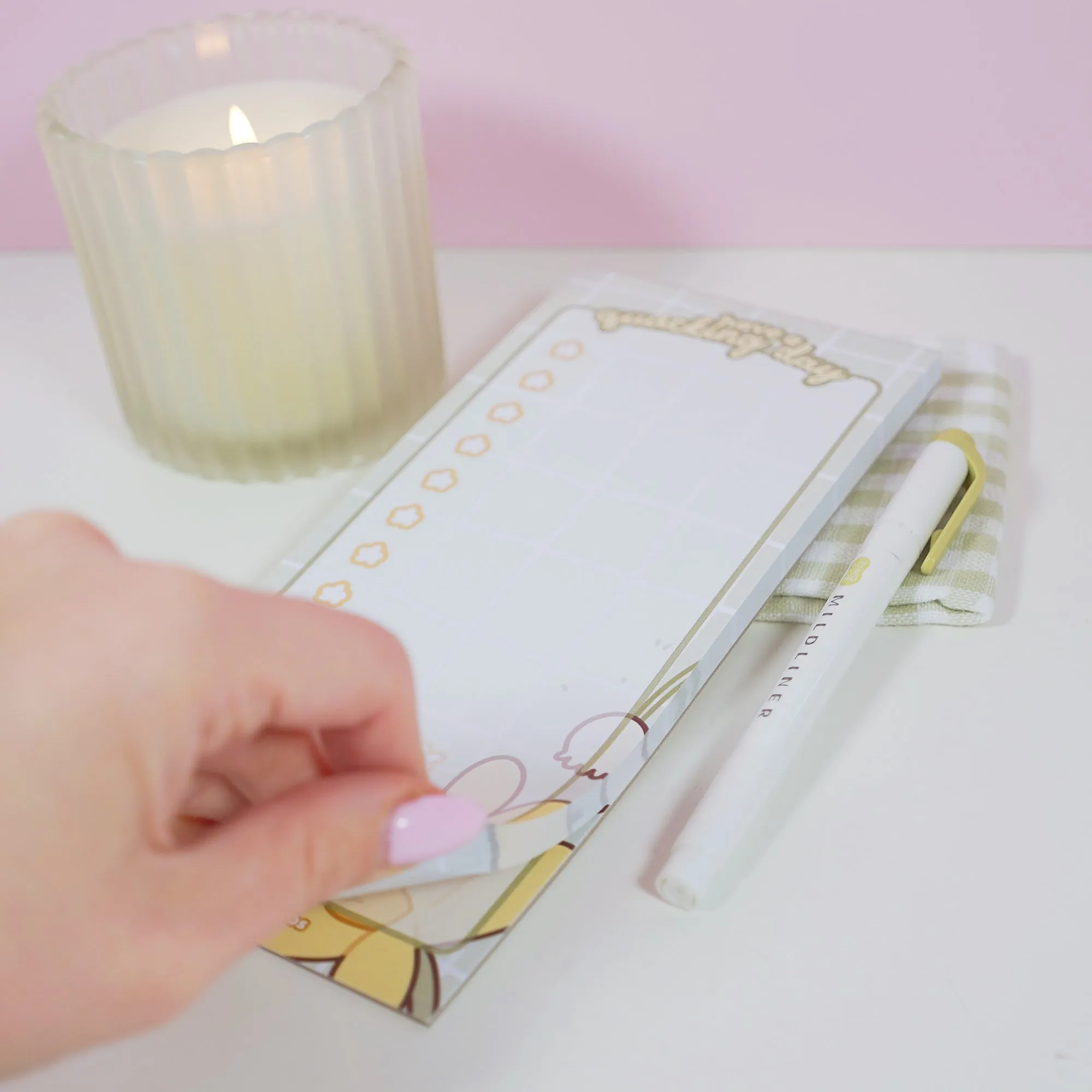 Tuffy Spring Duckling To-Do List Notepad | 50-Page Daily Task Planner | Cute Aesthetic Stationery for Productivity